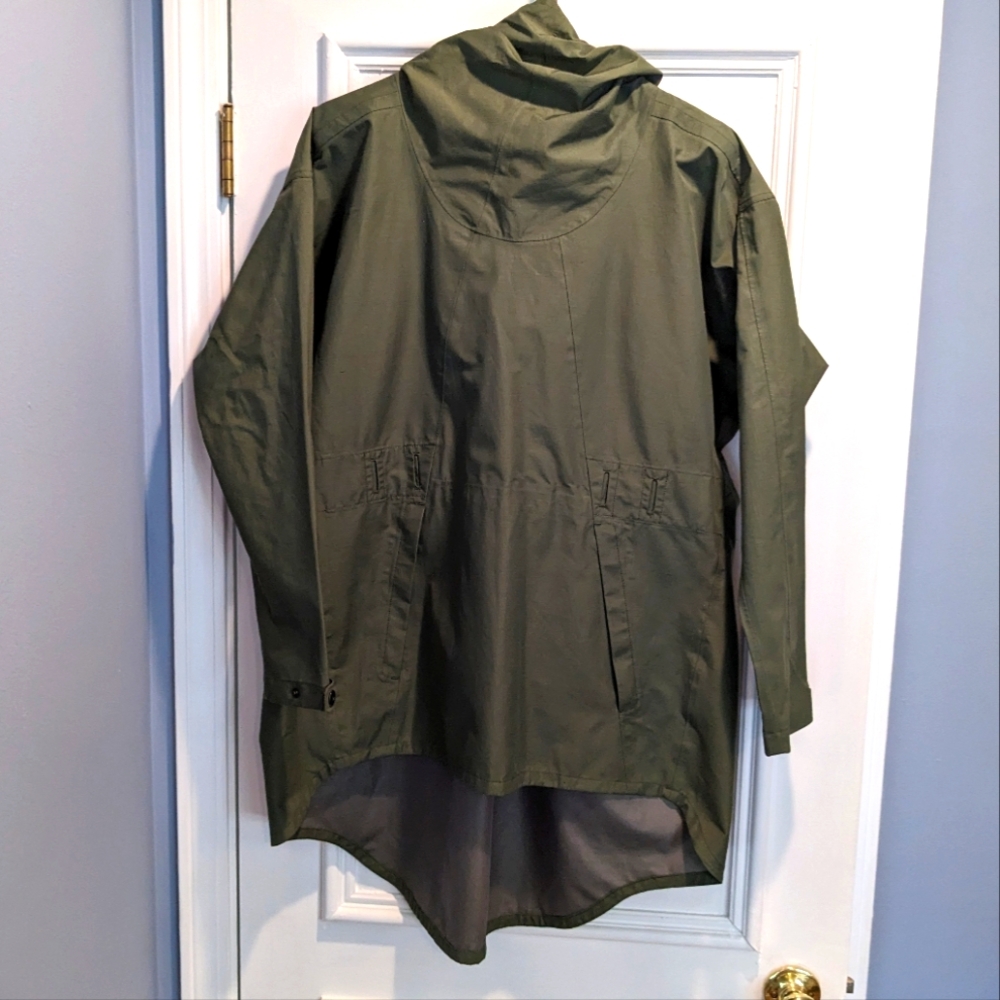 Nau Poncho Via raincoat